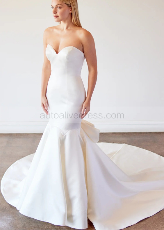 Strapless Ivory Satin Classic Wedding Dress With Detachable Bow Strapless Ivory Satin Classic Wedding Dress With Detachable Bow
